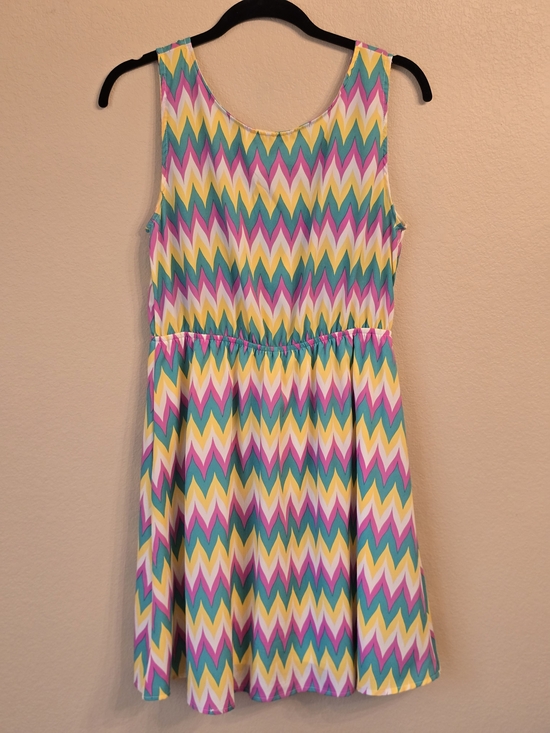 Dresses & Skirts - Chevron Sleeveless Y2k Summer Dress in Teal, Pink & Yellow Size Large